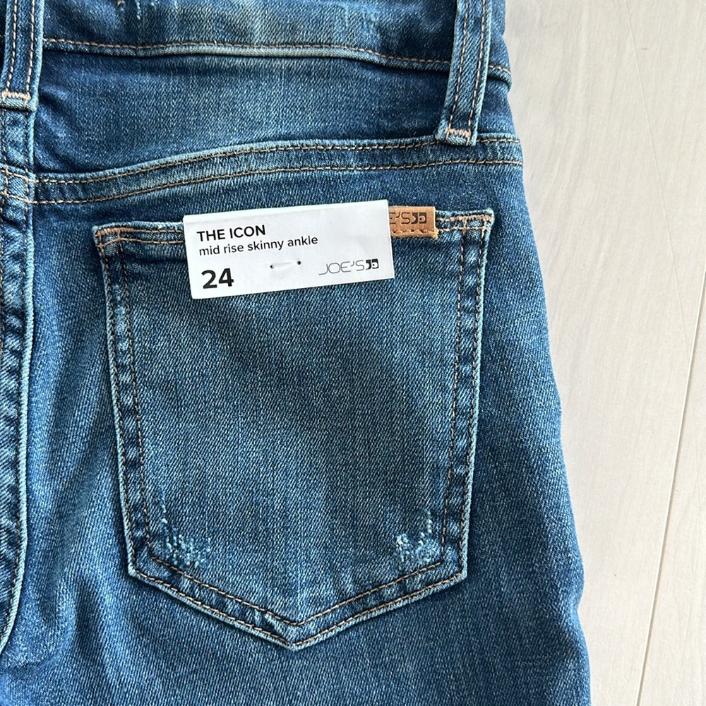 The icon Mid Rise skinny ankle